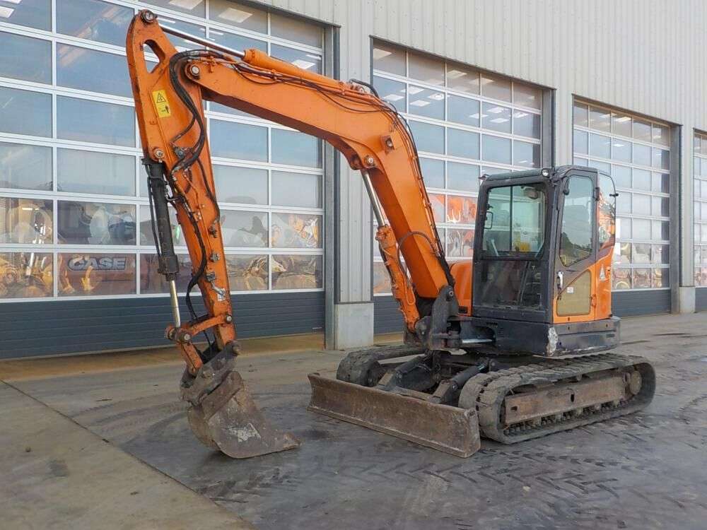 DOOSAN DX80R mini excavator