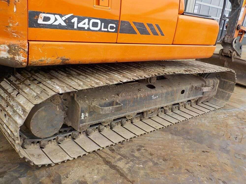 DOOSAN DX140LC mini excavator - Photo 17