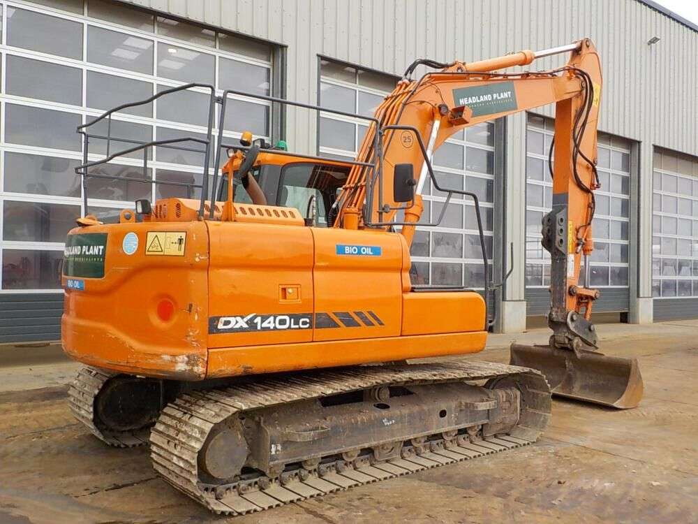DOOSAN DX140LC mini excavator - Photo 3