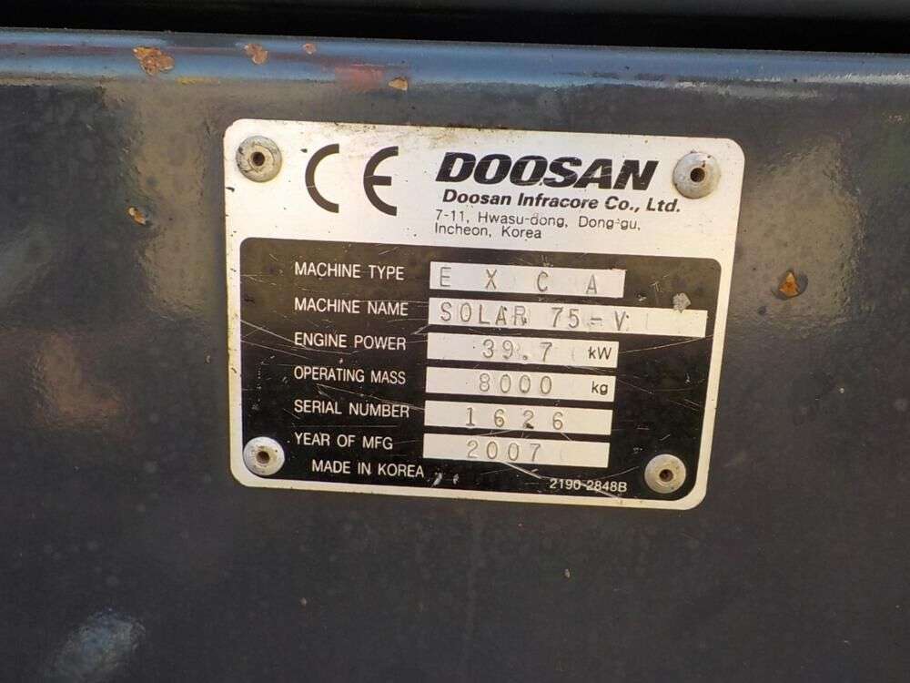 DOOSAN 75V mini excavator - Photo 27
