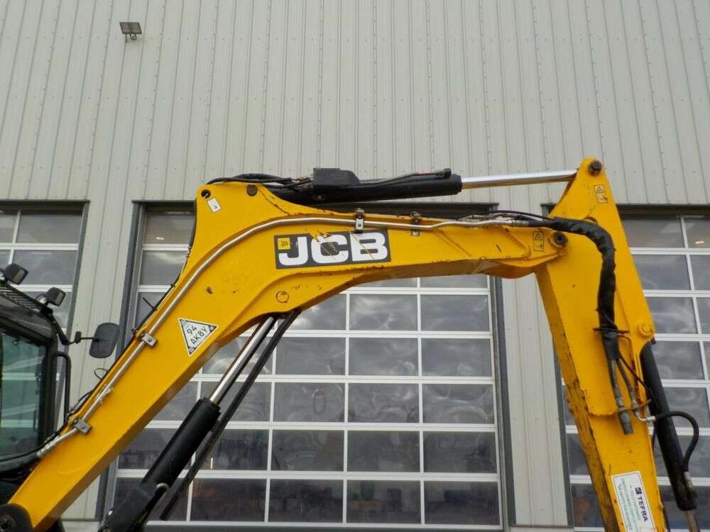 JCB 85Z-1 mini excavator - Photo 10