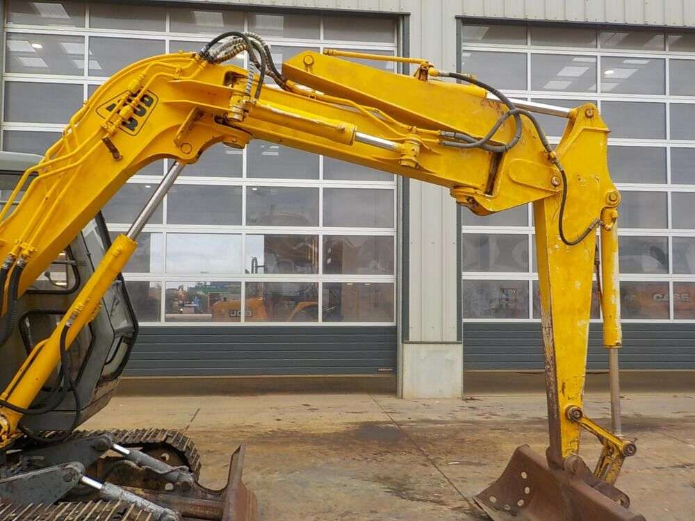 JCB JS70 mini excavator - Photo 8