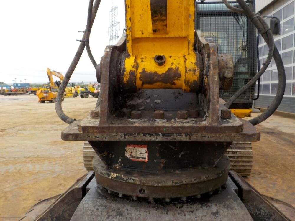 JCB JS160 mini excavator - Photo 9