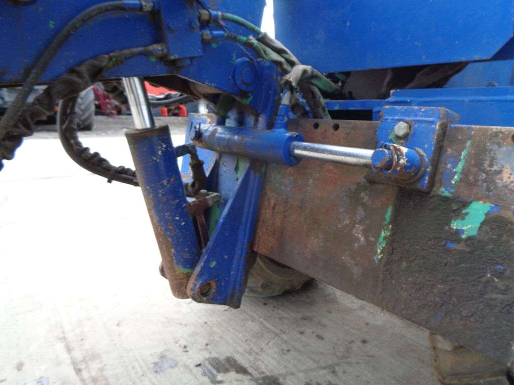CASE Maxi Articulated trencher - Photo 6